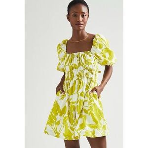 Anthropologie Maeve Puff-Sleeved Open Back Mini Dress in‎ White & Green Floral